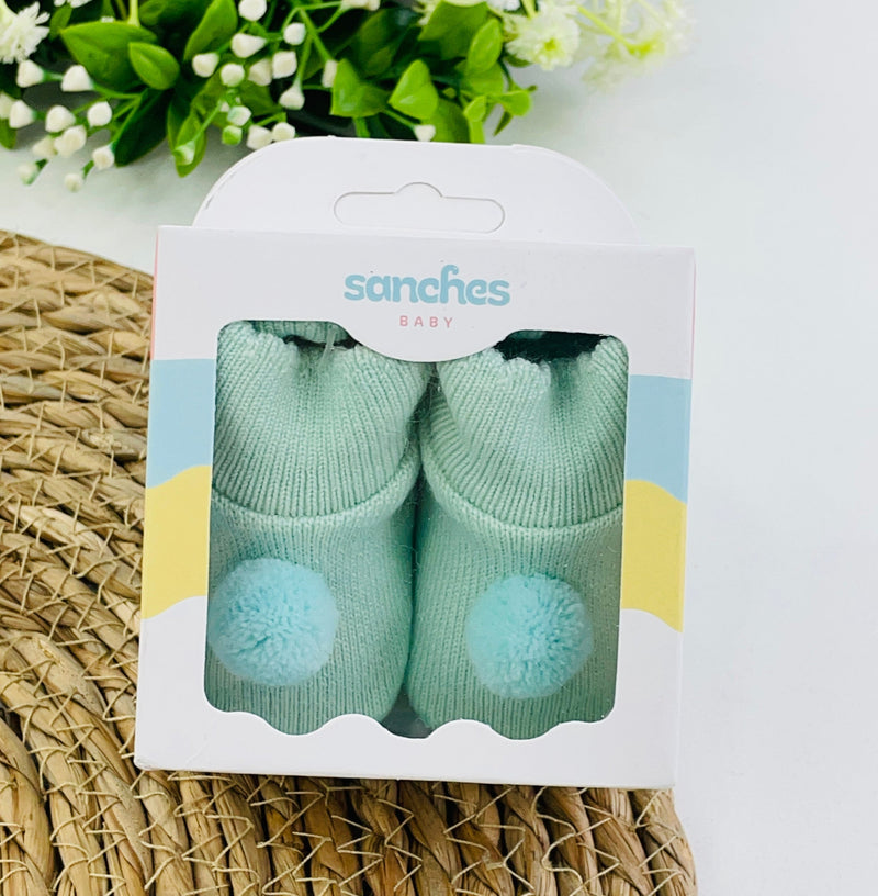 Sapatinho Pompom Sanches Baby De Tricot Liso Rn