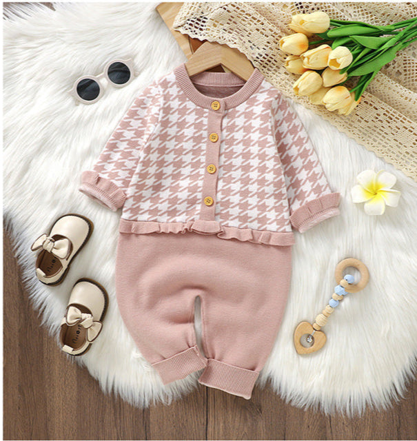 Macacão Infantil de Tricô Rose Xadrez