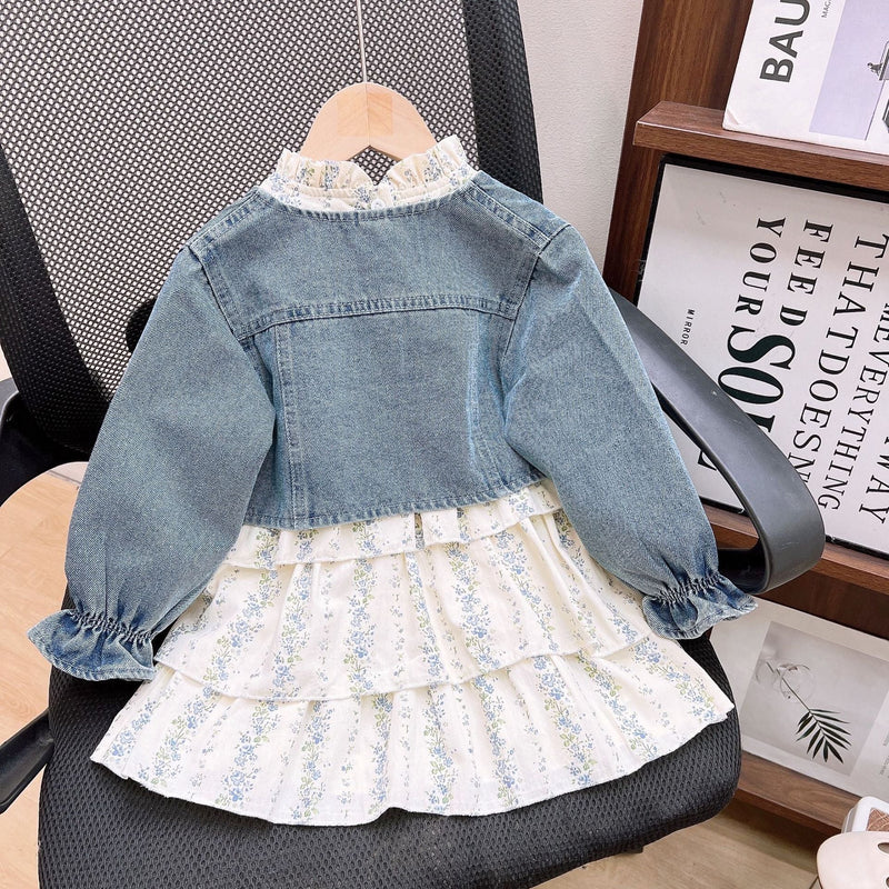 Conjunto Infantil Florzinhas e Jeans