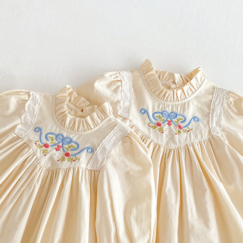 Body/ Vestido Infantil Bege Bordadinho