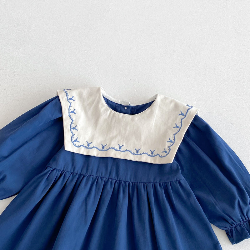 Vestido Infantil Bordado e Rendinha