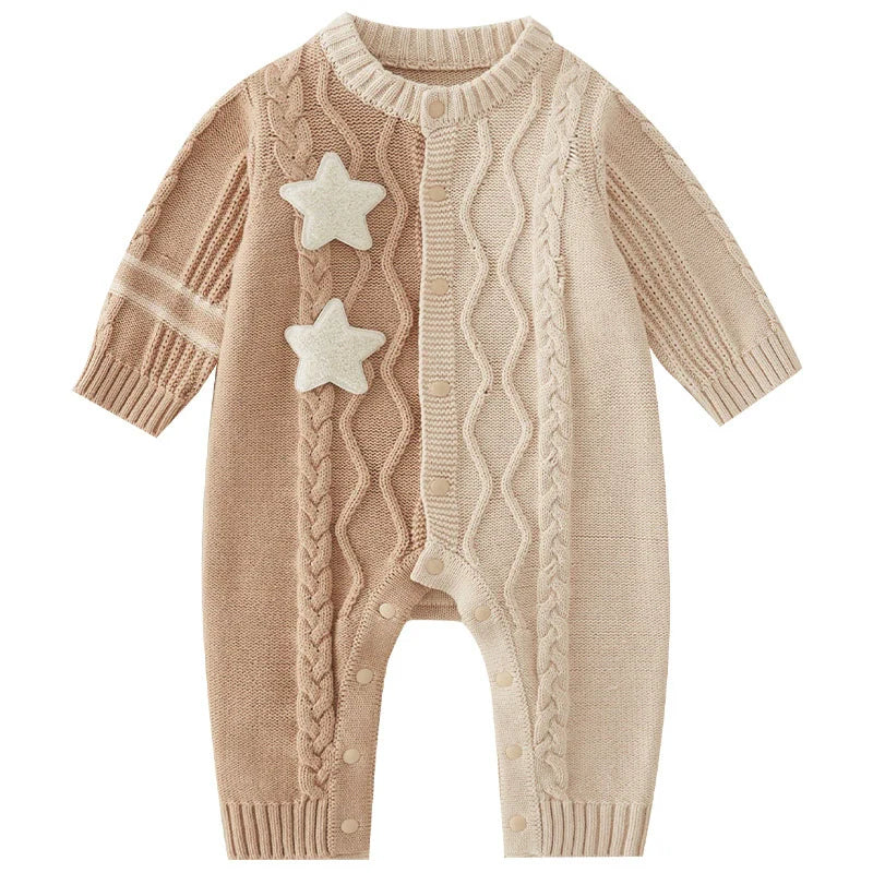 Macacão Infantil de Tricô Estrelinhas