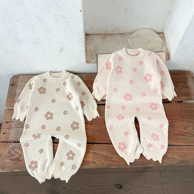 Macacão Infantil Tricô Florzinhas