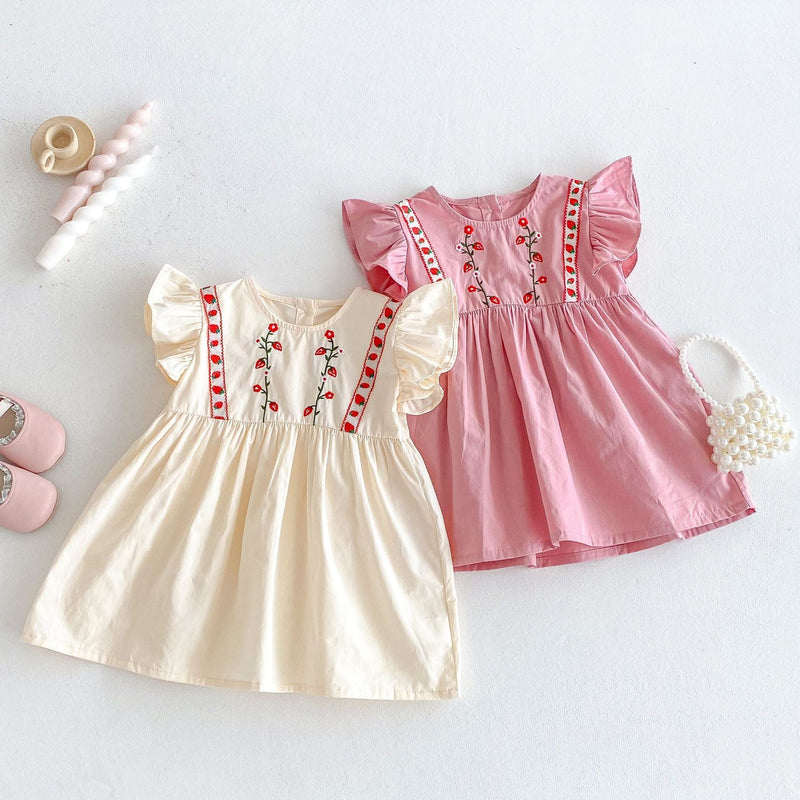 Vestido Infantil Bordado Morangos