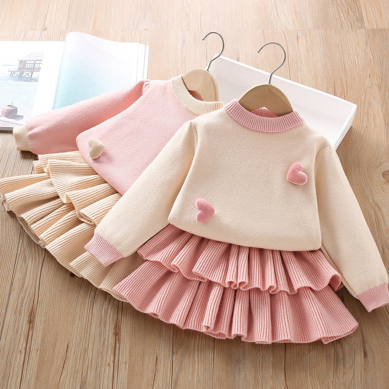 Conjunto Infantil Feminino Tricô Corações e Sainha Plíssada