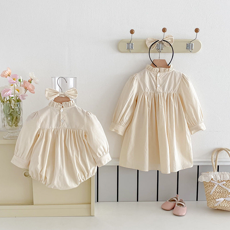 Body/ Vestido Infantil Bege Bordadinho