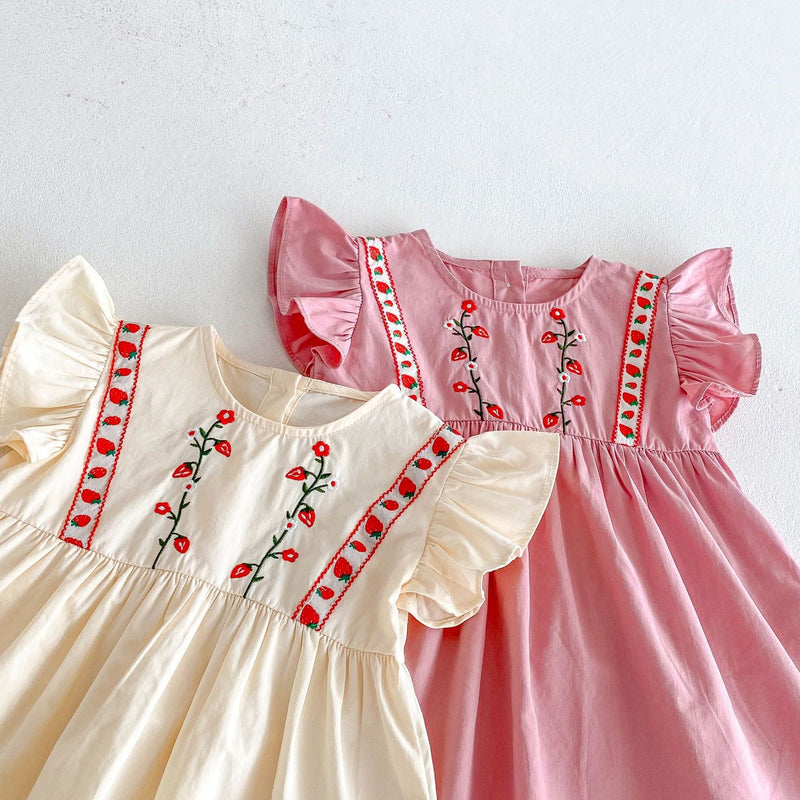 Vestido Infantil Bordado Morangos
