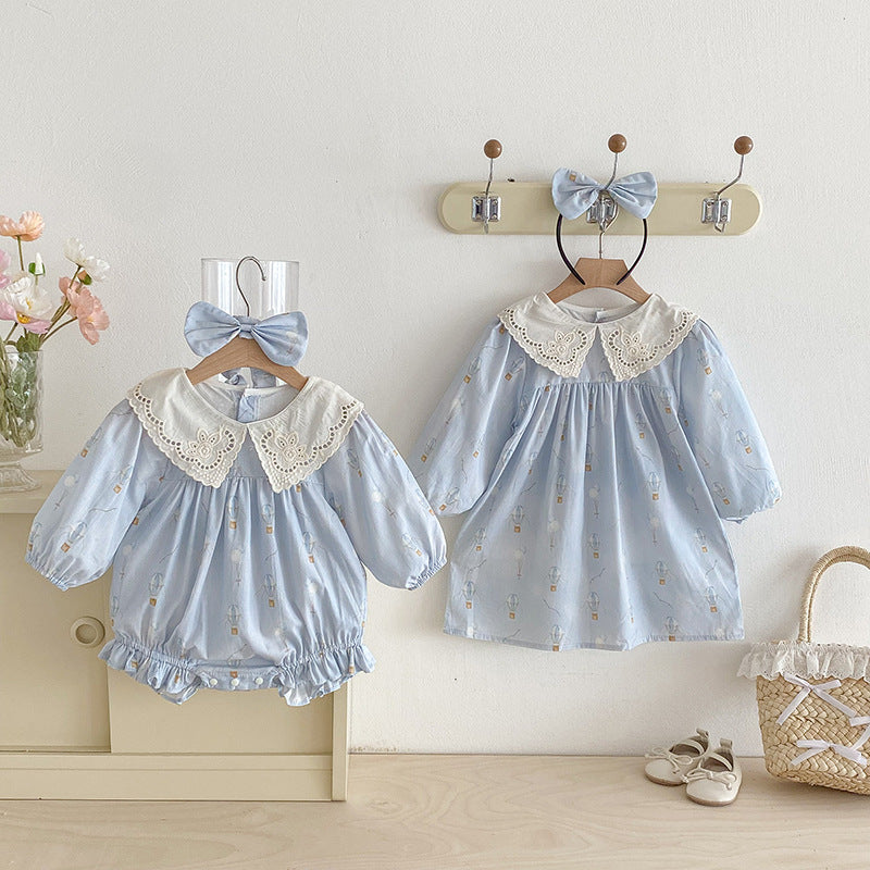 Body/ Vestido Infantil Azul Florzinhas e Renda