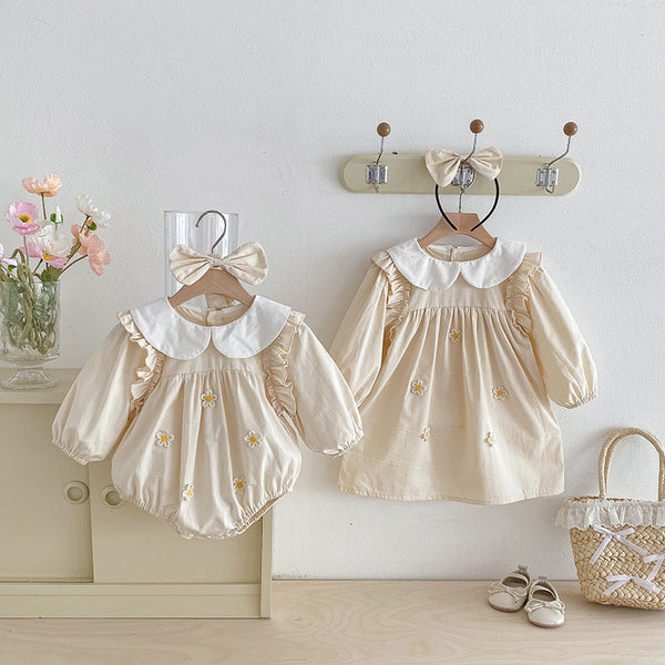 Body/ Vestido Infantil Bege Florzinhas