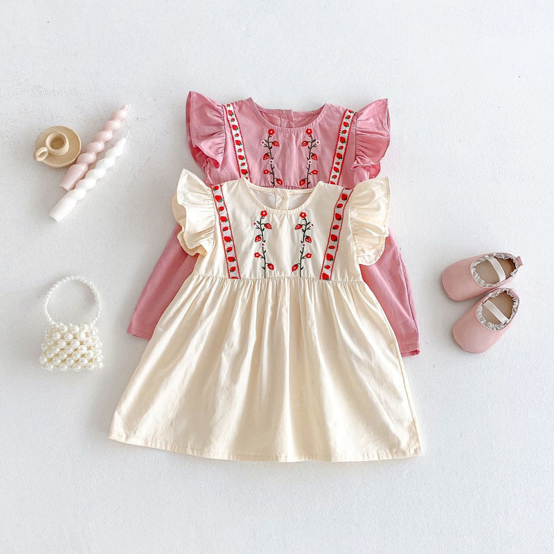 Vestido Infantil Bordado Morangos