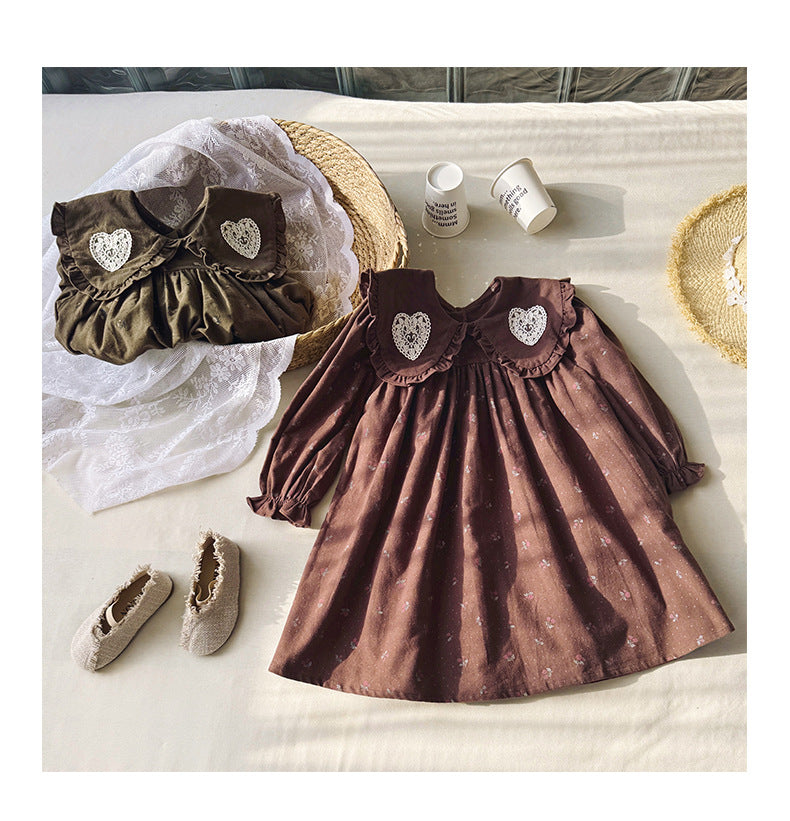 Vestido Infantil Gola Corações