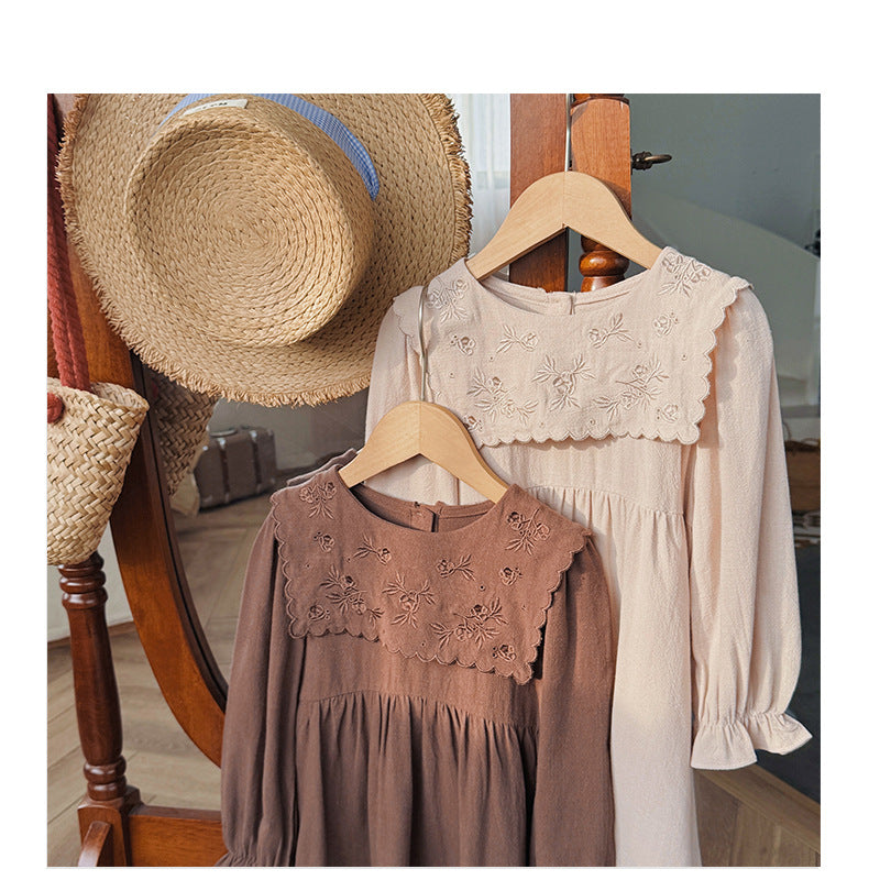 Vestido Infantil Com Gola Flores