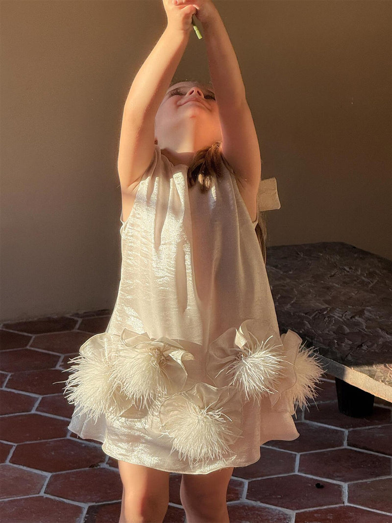 Vestido de Festa Infantil com Plumas