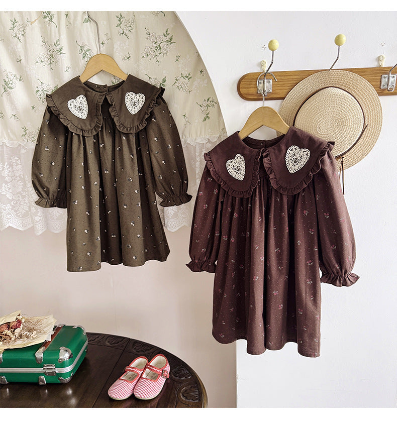 Vestido Infantil Gola Corações