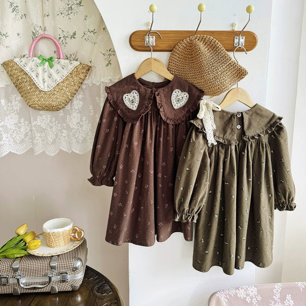 Vestido Infantil Gola Corações