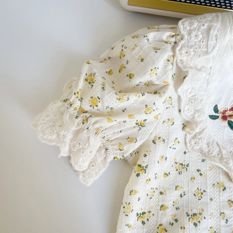 Conjunto Infantil Feminino Florzinhas e Jeans