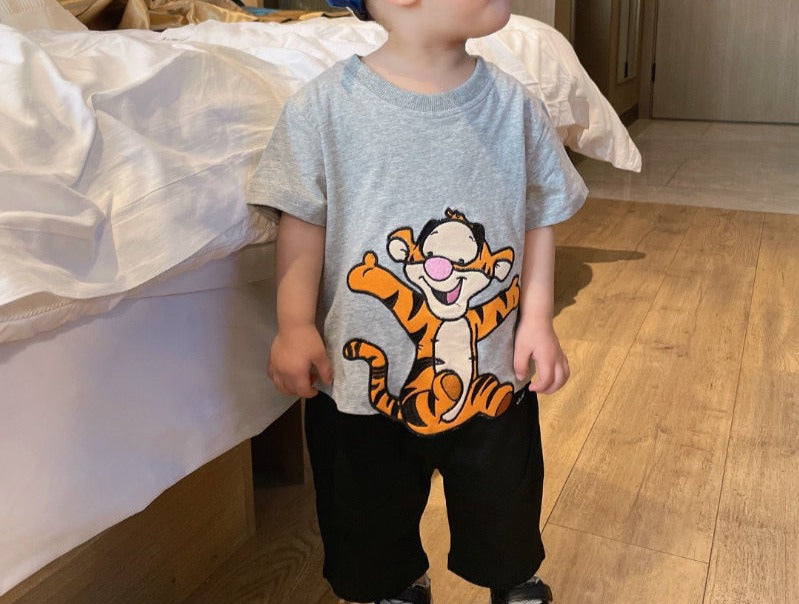 Camiseta Infantil Bordado Desenho Animado