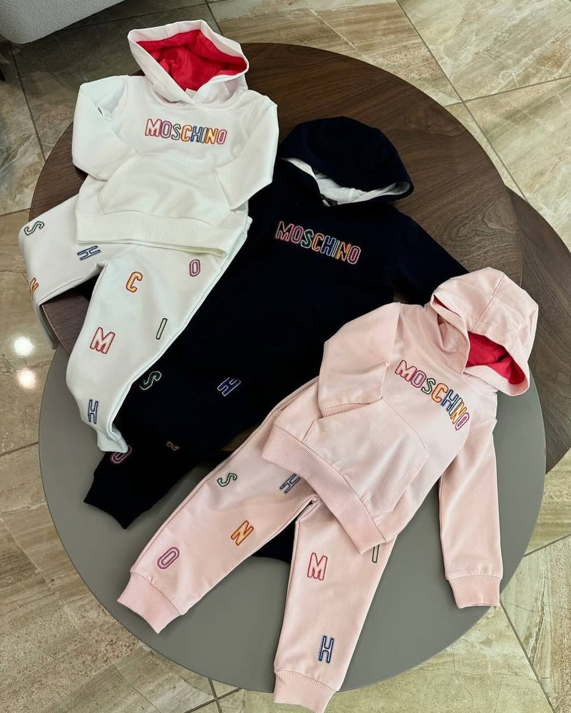 Conjunto Moschino