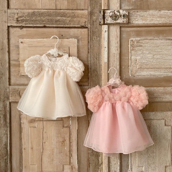 Vestido Infantil Tule e Florzinhas