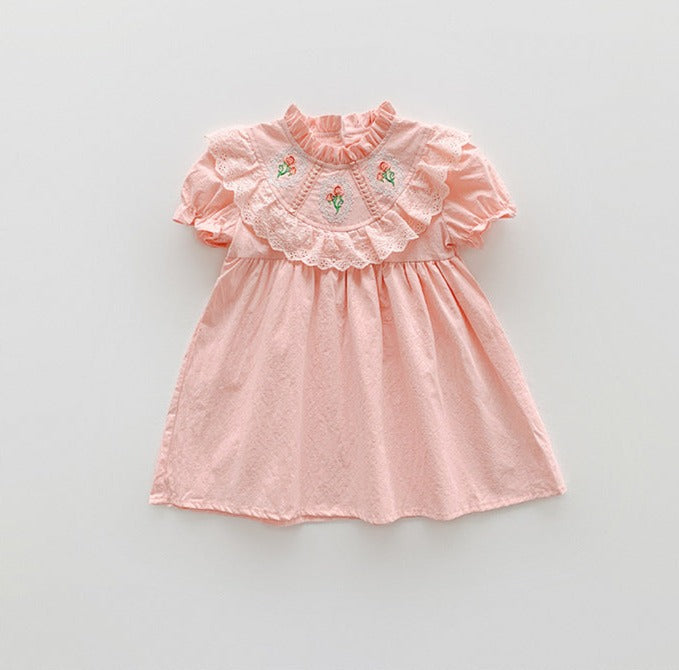 Vestido Infantil Gola Rendinha e Florzinhas