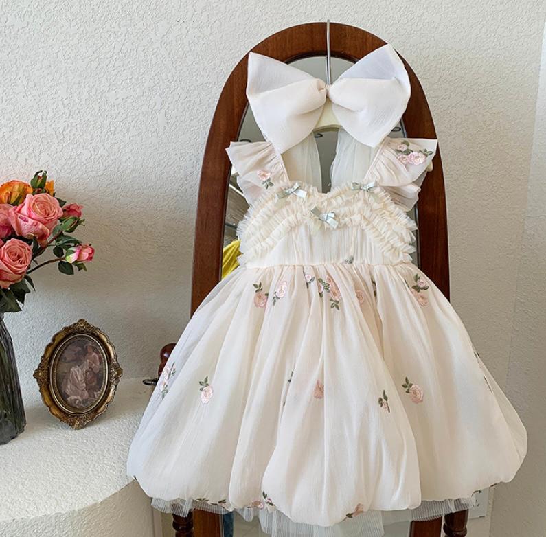 Vestido Infantil Floral e Laço Tule