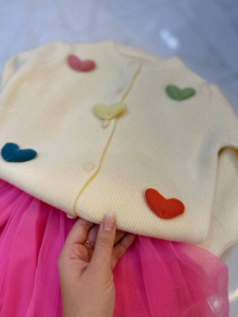 Cardigan Tricô Corações + Vestido Tule Florzinhas