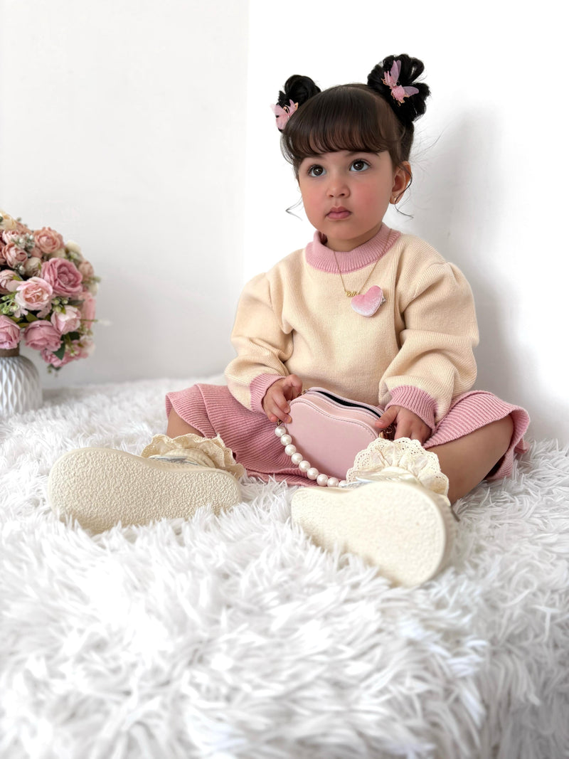 Conjunto Infantil Feminino Tricô Corações e Sainha Plíssada