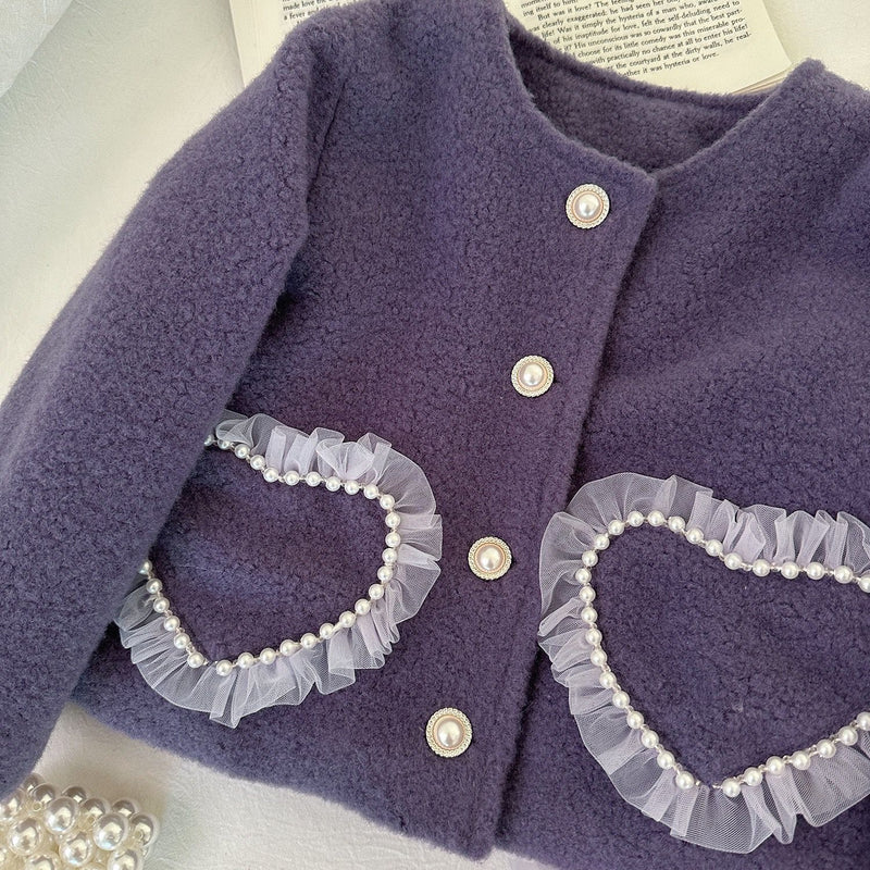 Conjunto Infantil Feminino Casaco Plush e Pérolas + Vestido