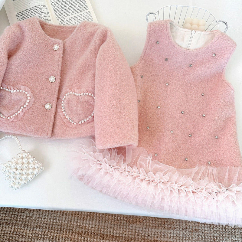 Conjunto Infantil Feminino Casaco Plush e Pérolas + Vestido