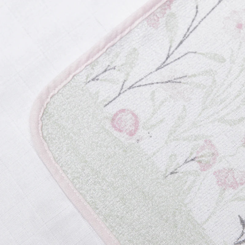 Kit de Enxoval 4 pçs Flores no Jardim - Cama e Banho Básico